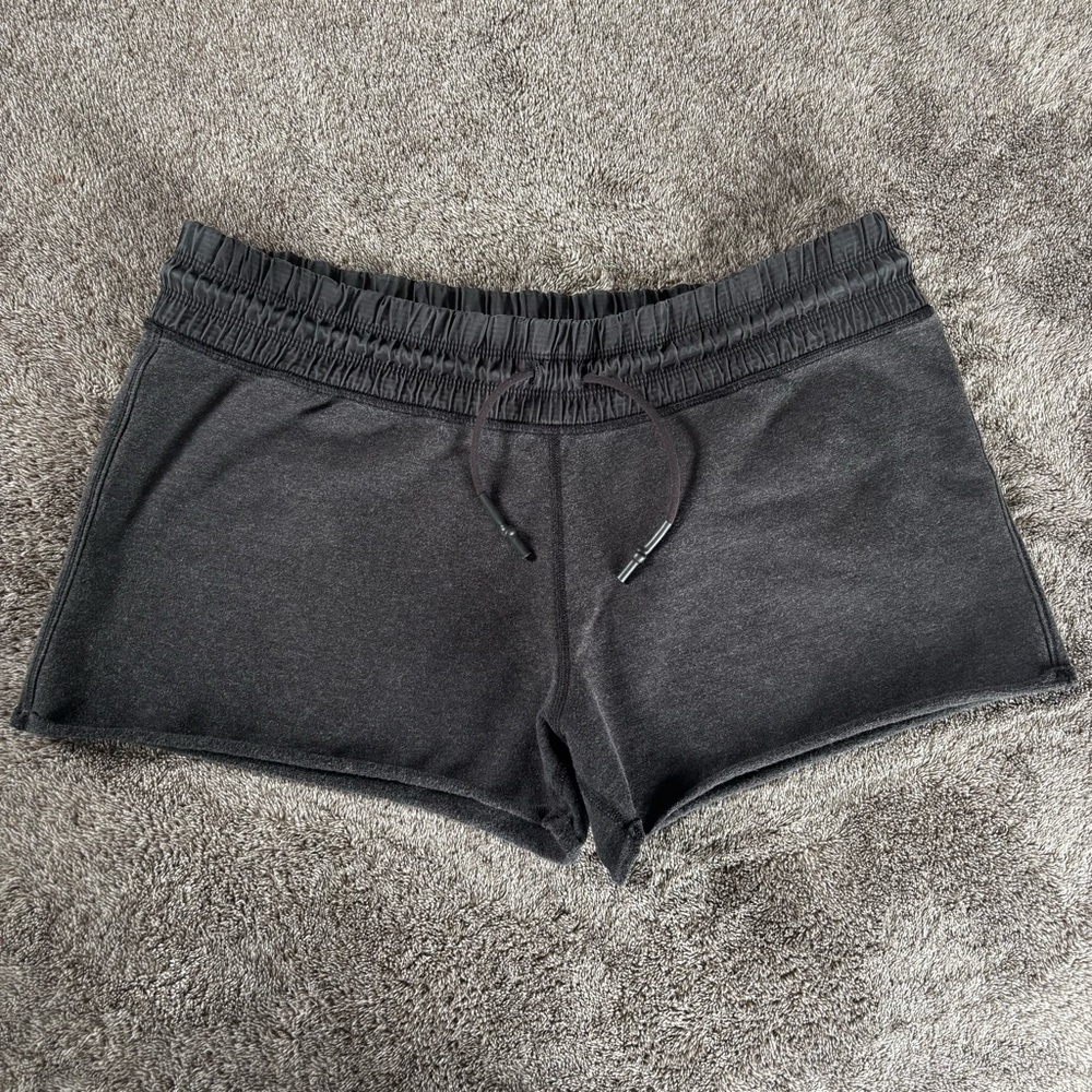 M (8?) Lululemon Blissed Out sweat shorts
